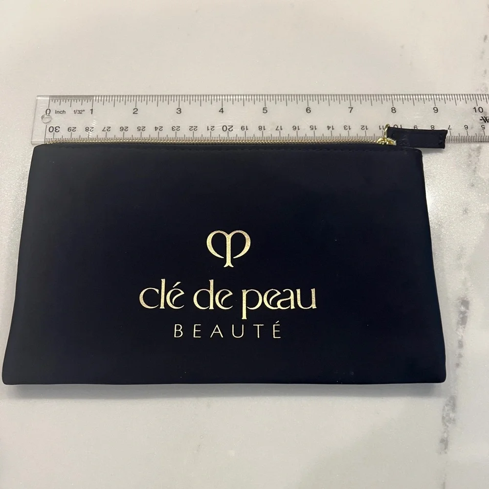 cle de peau navy fold